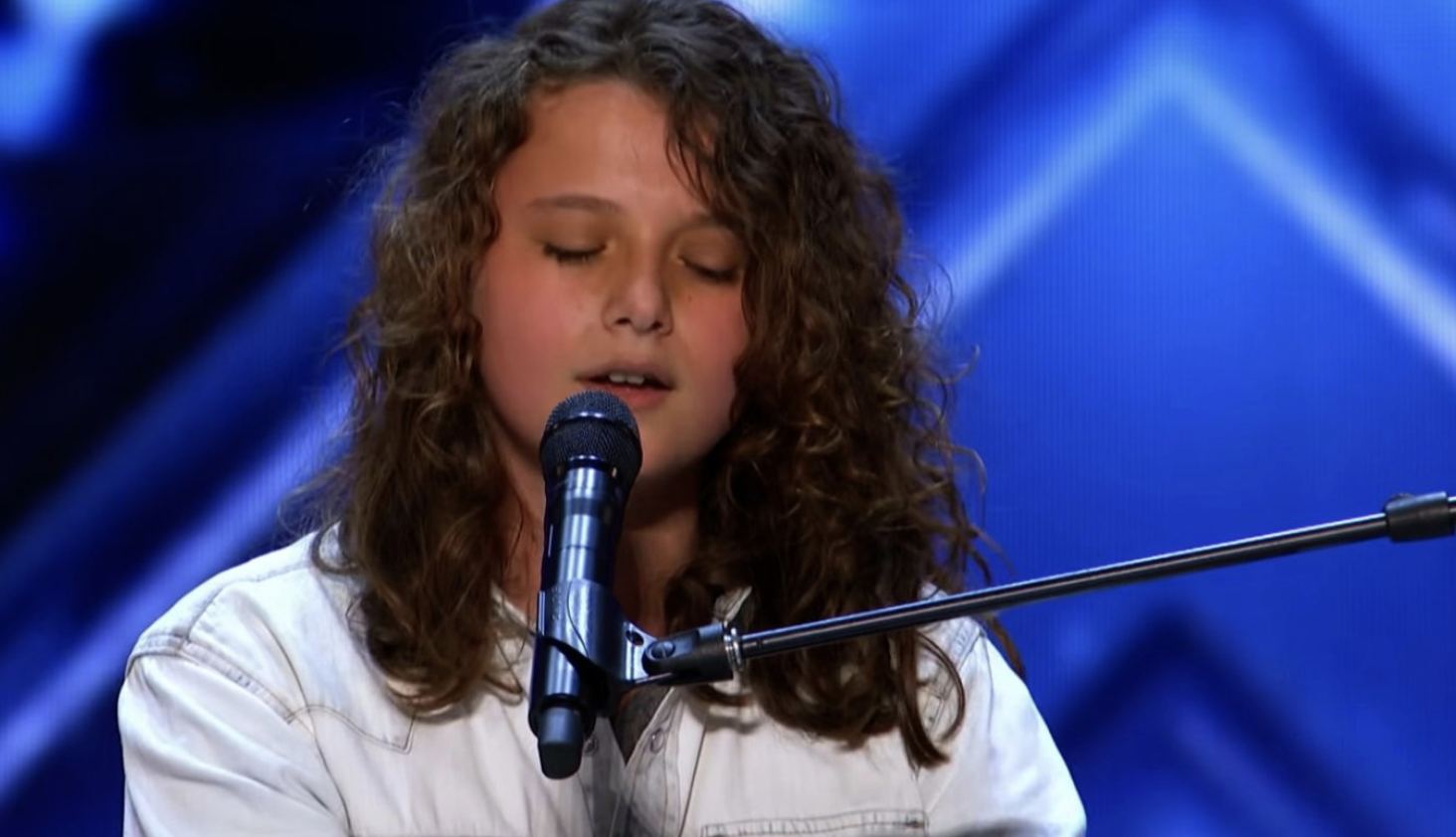 14-year-old-powerhouse-singer-astonishes-agt-fans-with-a-voice-beyond